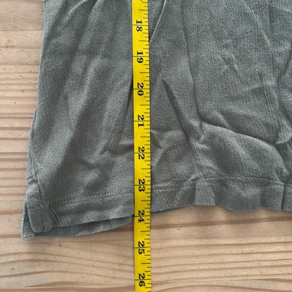 Olive v neck blouse by Buffalo David Bitton M - Picture 9 of 9